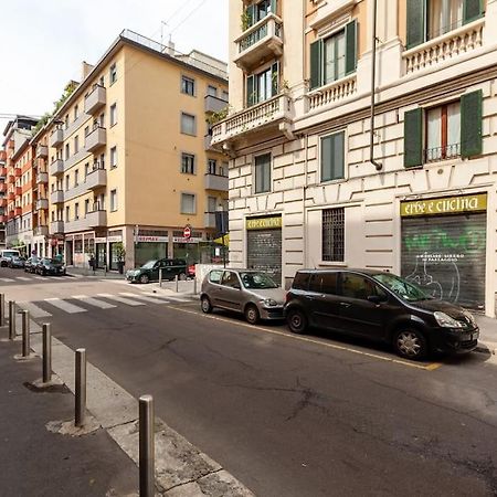 Ferrari - Ac -Wifi - Flexyrent Apartment Milan Bagian luar foto